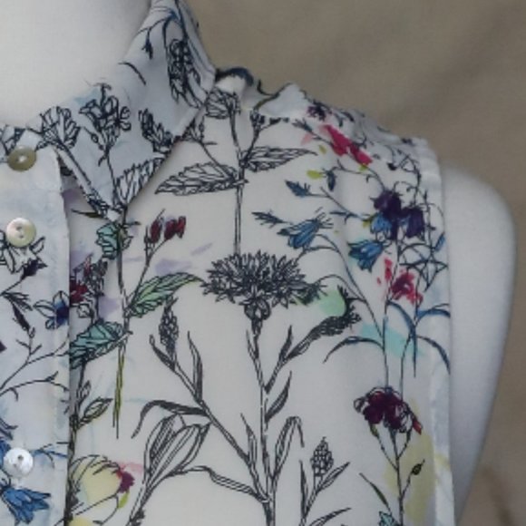 H&M sleeveless button up collared floral blouse S - Picture 2 of 6